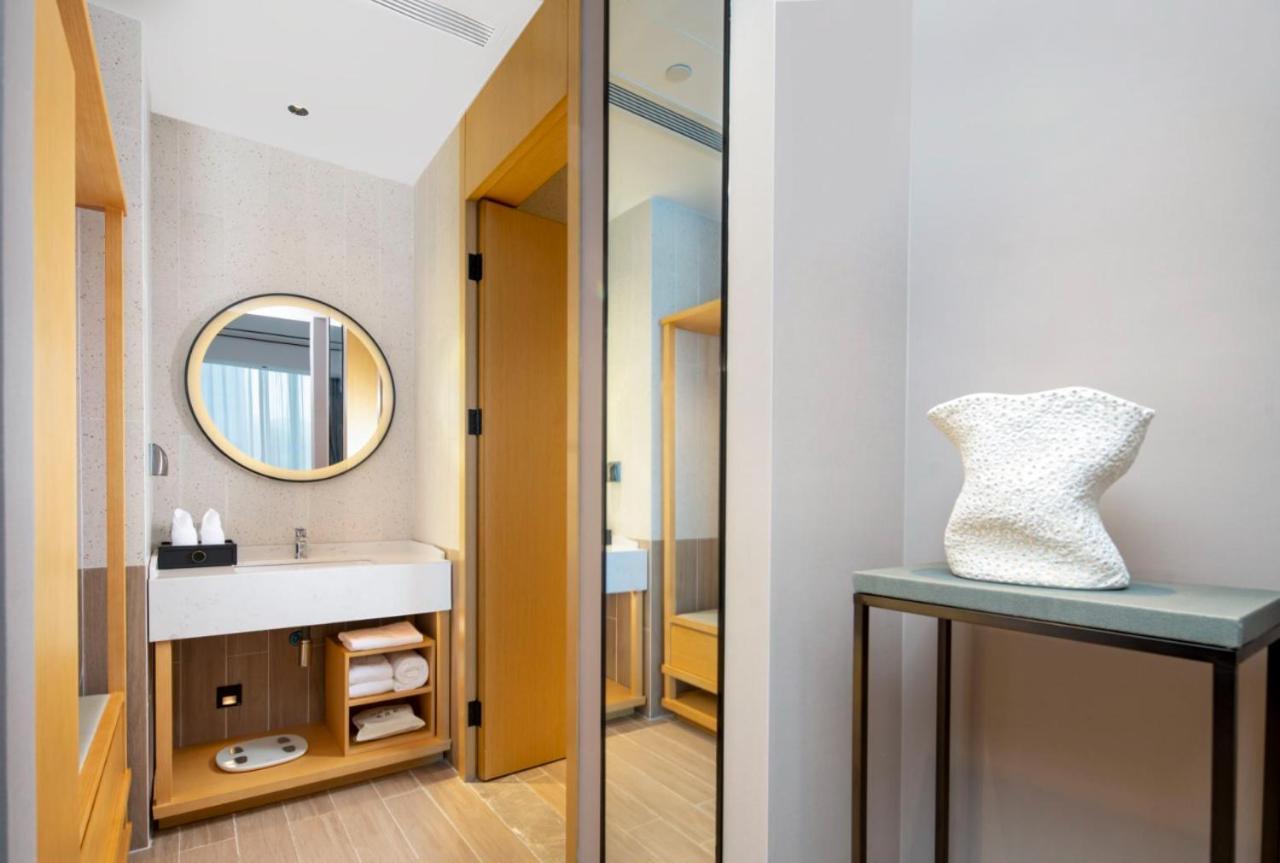 Hilton Garden Inn Shenzhen Airport,Enjoy 24-Hour One Way Free Delivery From Hotel To Shenzhen Baoan Airport On The Hour Shénzhen Exterior foto